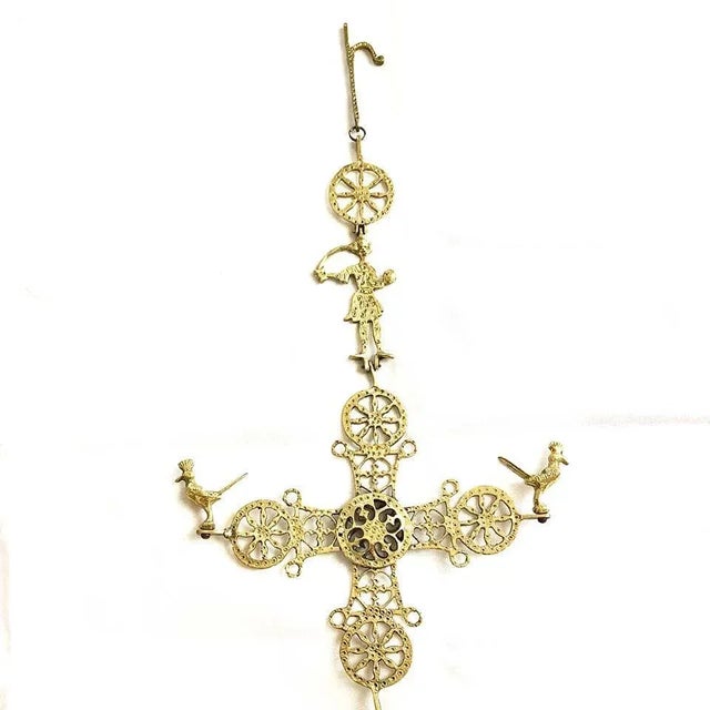 Gold Crucifix, Early 20th Century For Sale - Image 4 of 5