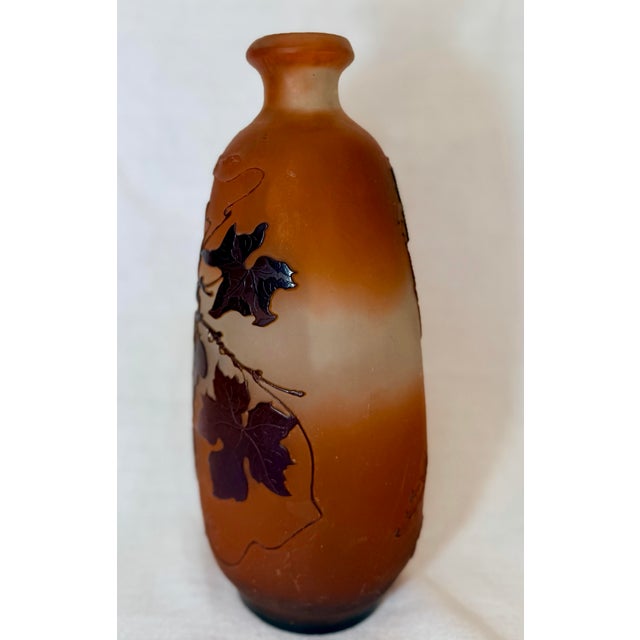 Gallé Signed Large Vase ‘Grape Cluster’ Art Nouveau 1900 For Sale - Image 10 of 12