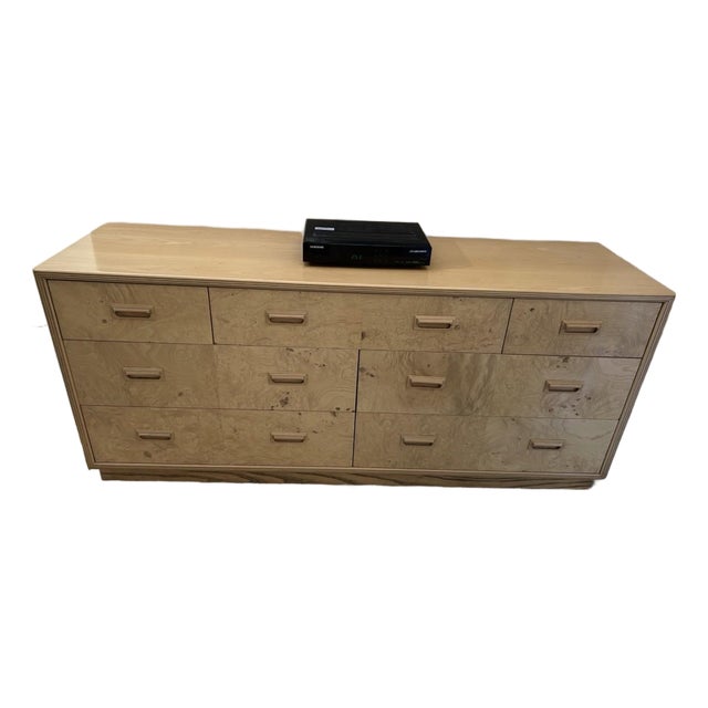 1970s Henredon Scene Two Burl Wood 7-Drawer Mid Century Modern Dresser For Sale