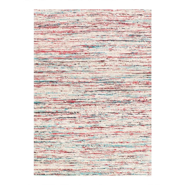 Sari-silk Modern Rug. Fine weave. These Modern rugs are sure to add a touch of modern elegance to any room in your home....