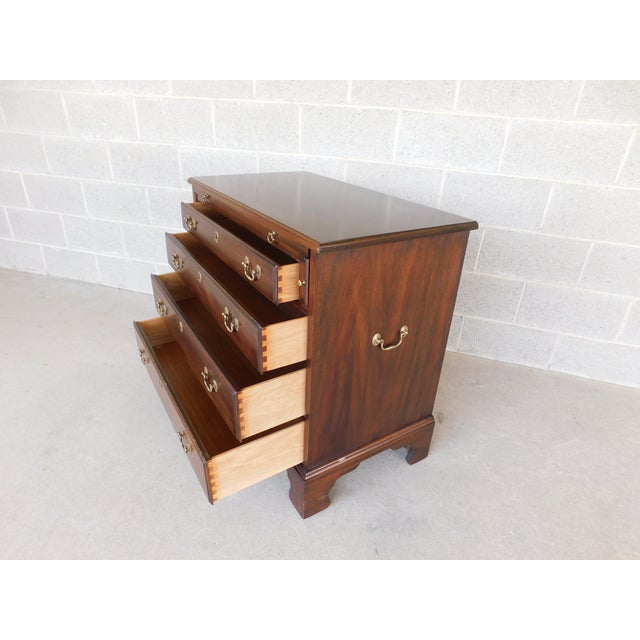 Henkel Harris Mahogany Georgian Style Bachelor Chest Circa 1974 Features Fine Quality Made Construction, Georgian /...