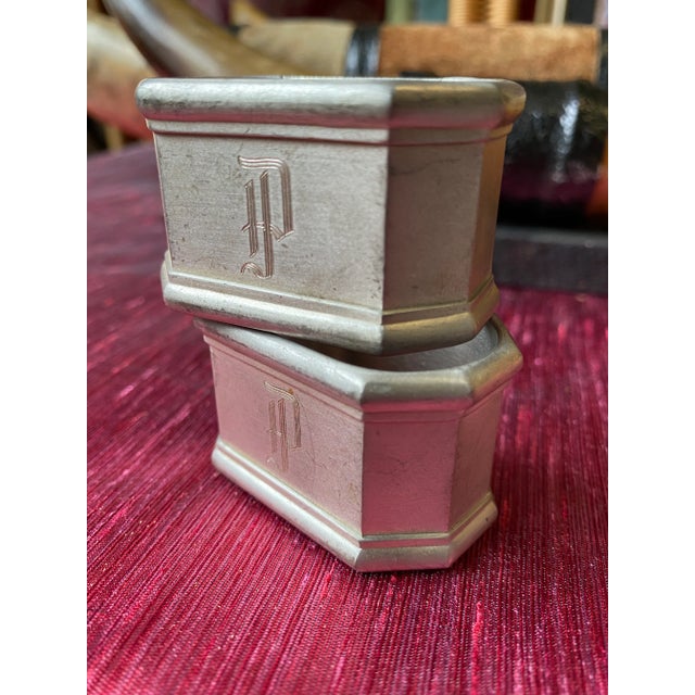 A gorgeous set of P monogrammed napkin rings, perfect for any home!