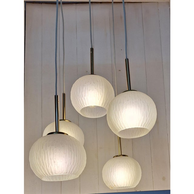 1970s Vintage Five-Light Cascade Lamp with White Plastic Frame and Frosted Glass Shades, 1970s For Sale - Image 5 of 9
