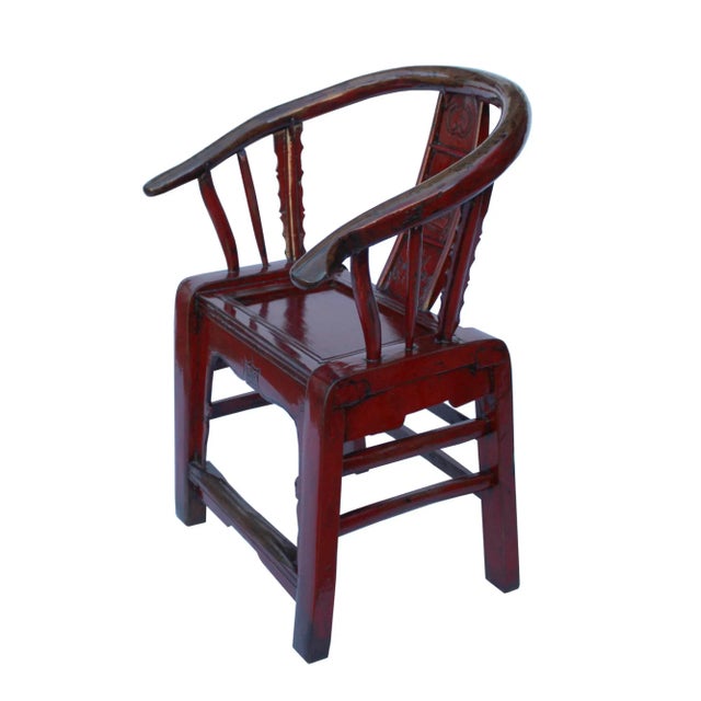 Red Lacquer Oriental Horse Shoe Curve Shape Accent Fusion Chair For Sale - Image 4 of 7