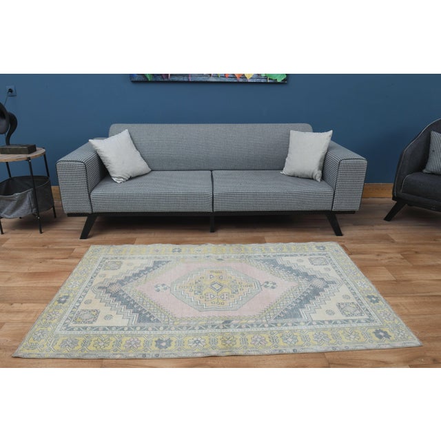 1970s 1970s Vintage Handmade Wool Cotton Pink Area Rug For Sale - Image 5 of 11