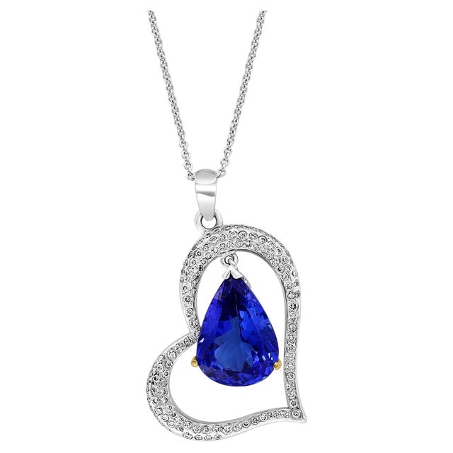 3 Carat Tanzanite and 2 Carat Diamond Heart Pendant/ Necklace 18 Karat Gold For Sale - Image 15 of 18