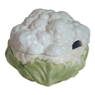 Late 20th Century Cauliflower Tromp l'Oiel Single Serve Covered Soup Bowl For Sale