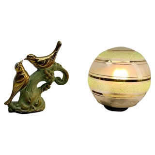 French Art Deco Table Lamp with Stylized Spelter Representation of Birds, 1935 For Sale