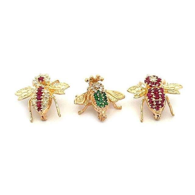 Contemporary Lovely Diamond Ruby Emerald 14k Yellow Gold Set of 3 Bee Pins For Sale - Image 3 of 5