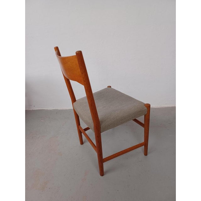 Brown Danish City Hall Oak Dining Chair by Hans J. Wegner, 1940s For Sale - Image 8 of 12