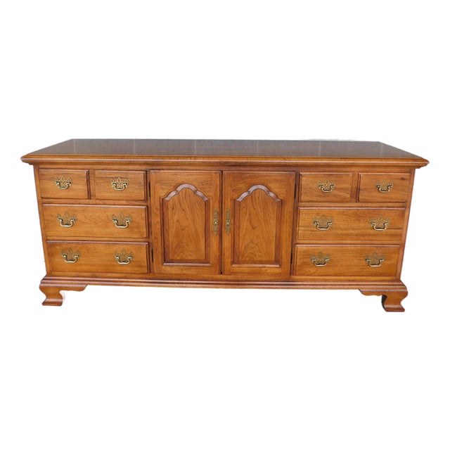 Thomasville Fisher Park Pecan Wood Dresser 75"w For Sale