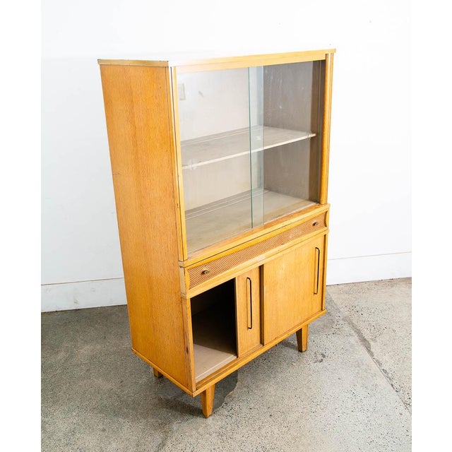 1960s 1960s Mid Century Modern China Cabinet Hutch Meier Pohlmann Blonde Glass Doors Vintage For Sale - Image 5 of 11