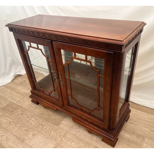 Chippendale Vintage China Cabinet Curio Display Glass Door, Shelf, Curved Sides, Mirror Back For Sale - Image 3 of 14