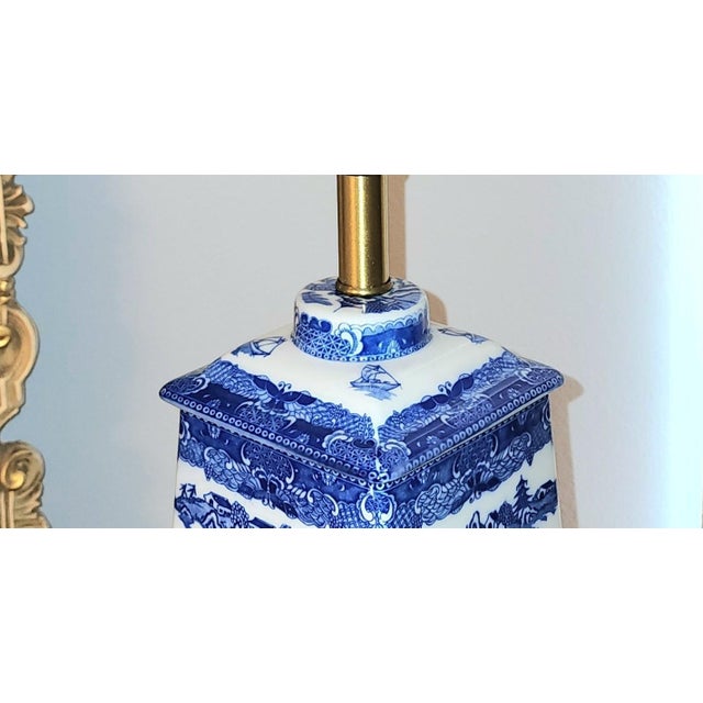 Vintage Chinoiserie Blue & White Porcelain Pagoda Tea Jar Table Lamp For Sale - Image 10 of 12