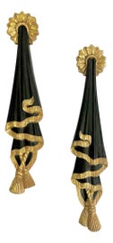 Example of Dorothy Draper Decorative Brackets