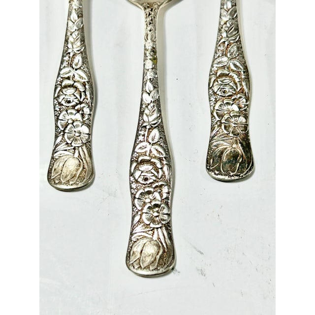 Holmes & Edwards “Hiawatha” Silverplate Teaspoons - Floral 1920s Pattern, Set of 6 For Sale - Image 4 of 6