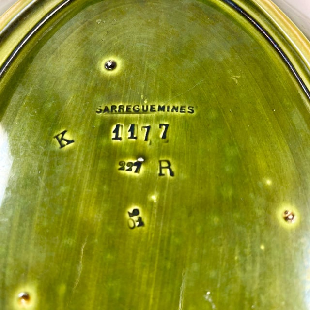 Sarreguemines Green Majolica Glazed Fern Leaf Shaped Server, France 1870 For Sale In Philadelphia - Image 6 of 9