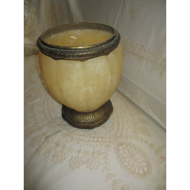 Neoclassical 1990s Vintage Resin Alabaster Ribbed Neoclassical Style Wastebasket For Sale - Image 3 of 10