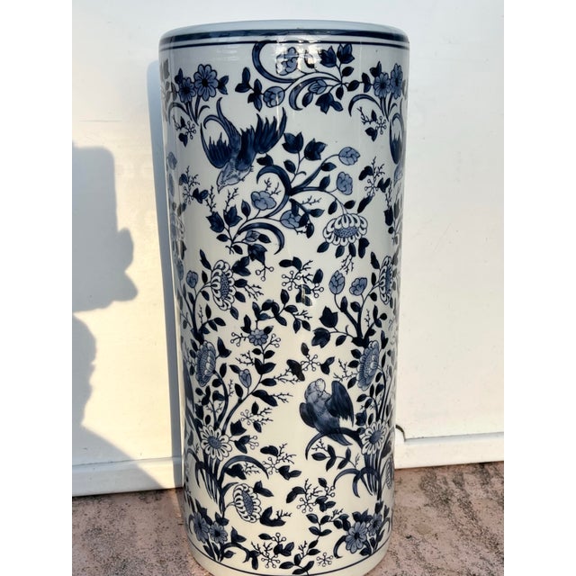 Late 20th Century Blue & White Porcelain Umbrella Stand For Sale In West Palm - Image 6 of 7