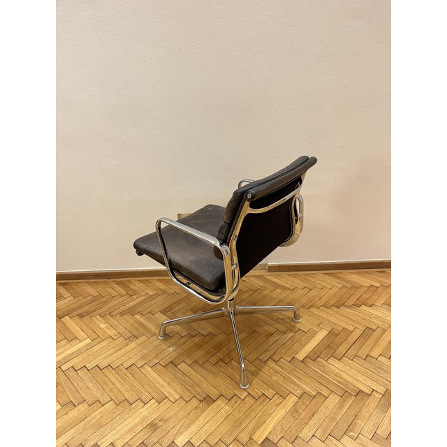 1990s EA 207 Soft Pad Chair by Vitra in Dark Brown Leather, 1990s For Sale - Image 5 of 16