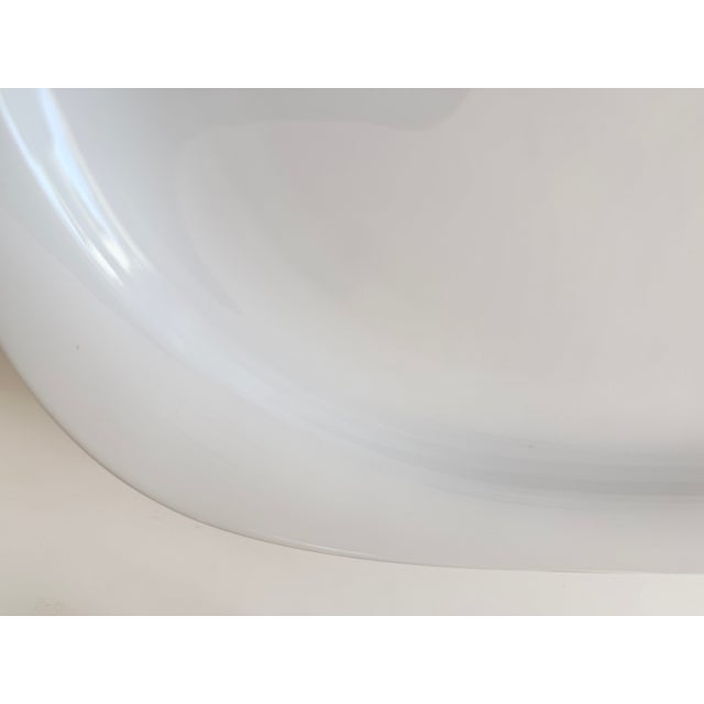 Modern Large White Suomi Platter by Timo Sarpaneva for Rosenthal Studio Line, Germany, 1991 For Sale - Image 3 of 5