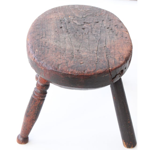 French Country 19th Century English Carved Hand-Turned Footstool For Sale - Image 3 of 4