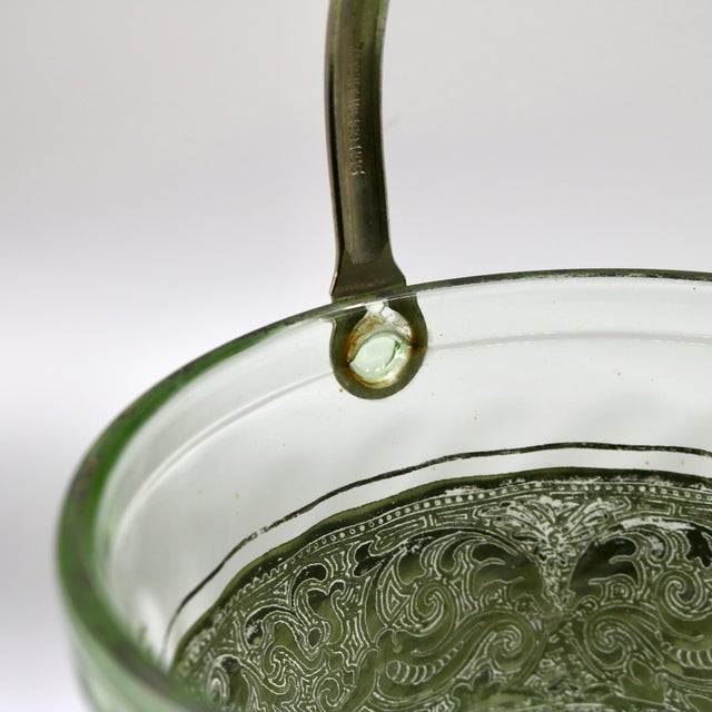 1930s Art Deco Green Uranium Glass Ice Bucket With Silver Overlay & Chrome Tongs - 2 Piece Set For Sale - Image 10 of 14