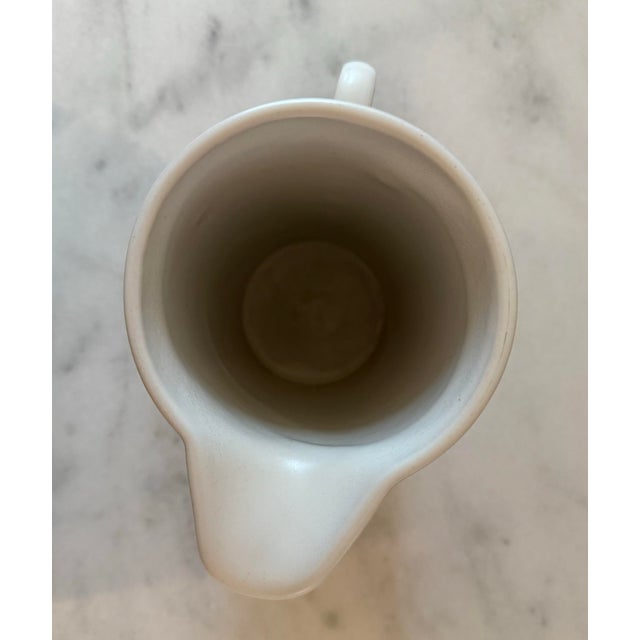 Mid 20th Century Vintage Bennington Potters Tall White Trigger Handle Pitcher For Sale - Image 5 of 6