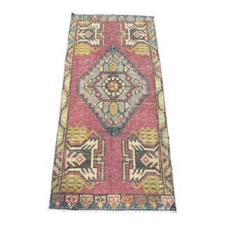 Turkish Yastik Rug 1'8" x 3'4" For Sale