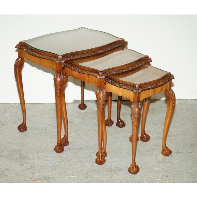 Hollywood Regency Antique Nesting Tables in Burr Walnut, Set of 3 For Sale - Image 3 of 18