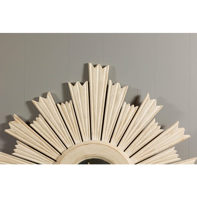 Painted Wood Modern Custom Sunburst with Convex Mirror with Varying Rays For Sale In Atlanta - Image 6 of 12