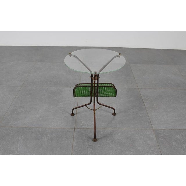 Green Mid-Century Round Glass and Brass Serving Table with Curved Legs, Italy, 1950s For Sale - Image 8 of 17