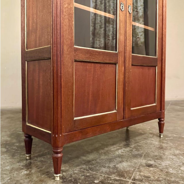 Antique French Louis XVI Style Mahogany Vitrine ~ Bookcase With Carrara Marble For Sale - Image 11 of 18