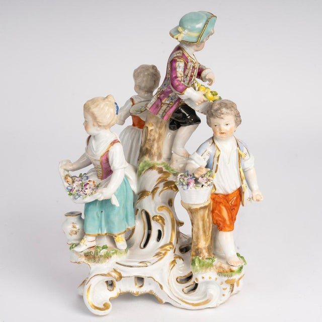 Antique Porcelain Sculpture from Meissen, 1700s For Sale - Image 4 of 9