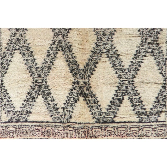 Mid 20th Century Vintage Moroccan Beni Ourain Rug - 06'05 X 11'06 For Sale In Dallas - Image 6 of 13
