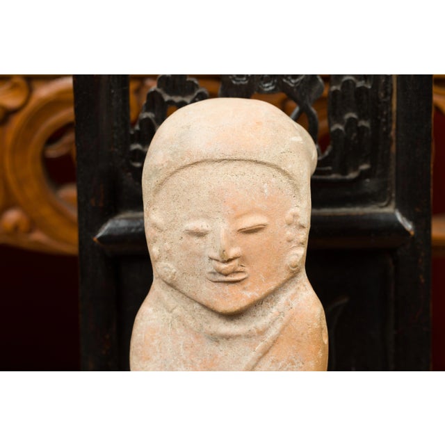 17th Century Petite Chinese Early Qing Dynasty Red Sand Figurine from the 17th Century For Sale - Image 5 of 12