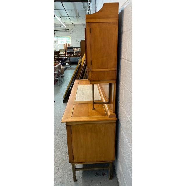 "Contempora" Mid-Century Modern Two-Piece Credenza and Hutch by J.l Metz For Sale - Image 10 of 18
