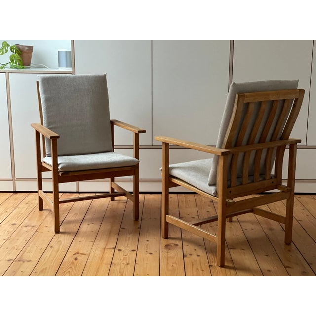 Mid-Century Danish Type 2257 Easy Chairs by Børge Mogensen for Fredericia, Set of 2 For Sale - Image 11 of 11