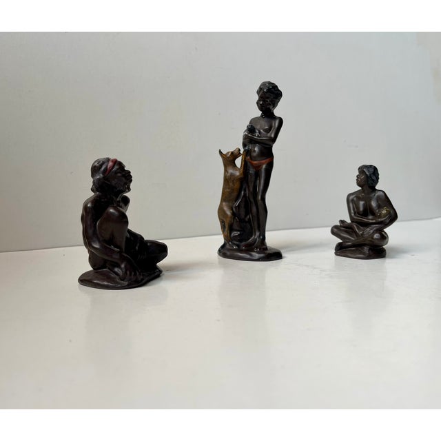 Black Aboriginal Indigenous Figurines from Darbyshire Pottery, 1950s, Set of 3 For Sale - Image 8 of 14