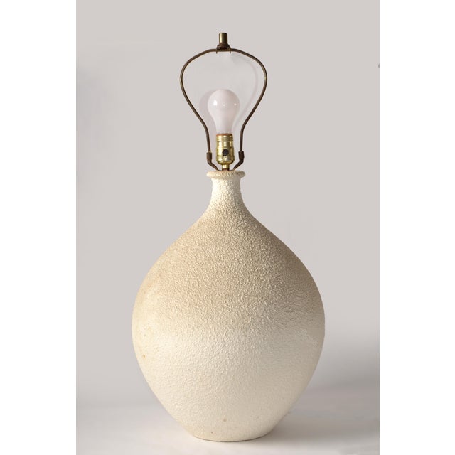 1950s Mid-Century Modern American Handmade Textured Ceramic Pottery Table Lamp For Sale - Image 12 of 12