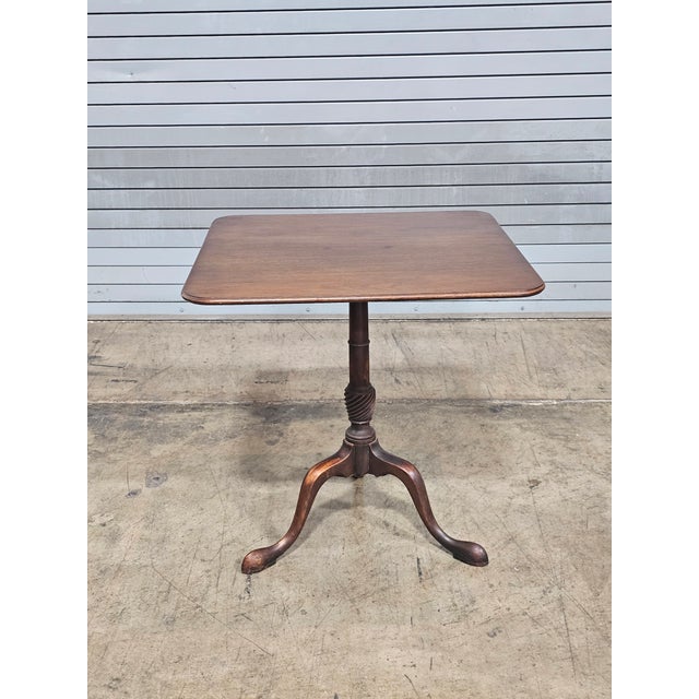 Wood Late 20th Century Kittinger Williamsburg Mahogany Square Tilt Top Table Occasional Table Cw 69 For Sale - Image 7 of 11
