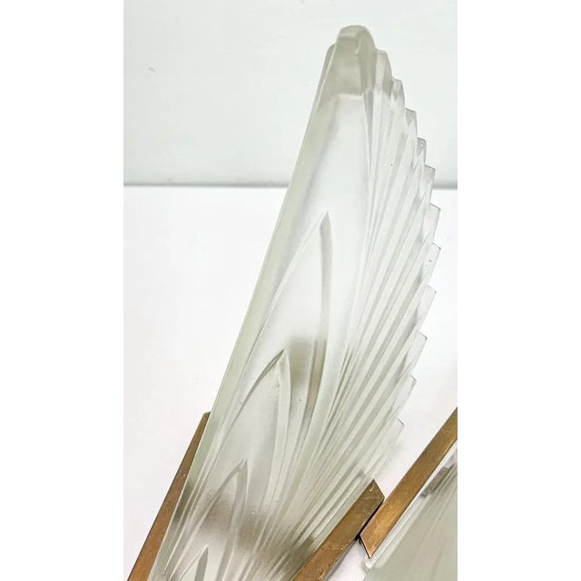 Art Deco French Feather Shape Frosted Glass Wall Sconce, 1930s For Sale - Image 8 of 11