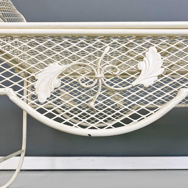 Mid-Century Modern Italian Classic White Iron Outdoor Bench, 1960s For Sale - Image 12 of 14