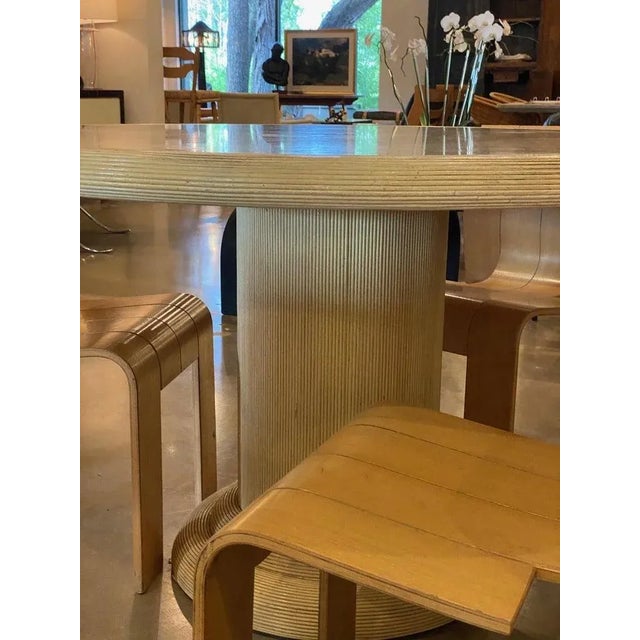 Ivory Round Travertine and Rattan Dining Table, Italy, 1970's For Sale - Image 8 of 10