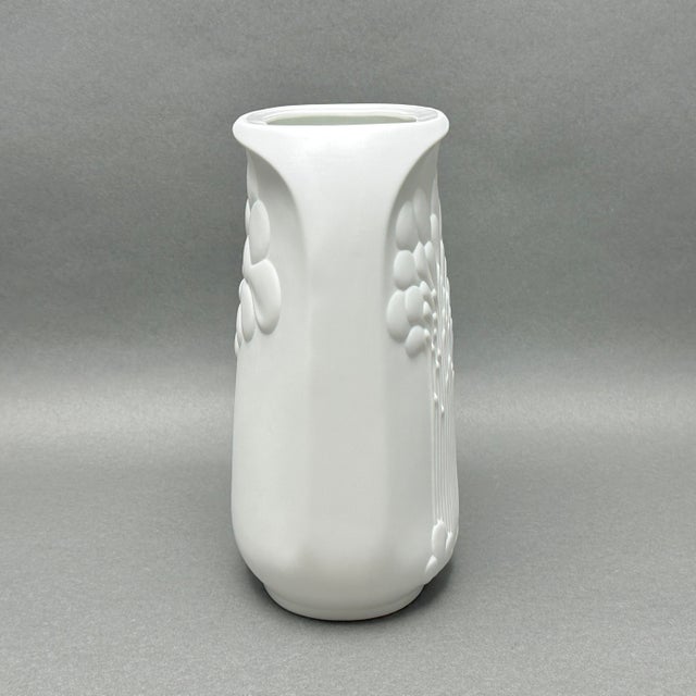 Vintage A.K. Kaiser 669 White Bisque Porcelain Modernist Op Art Vase