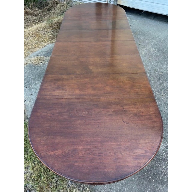 Fine 19th Century American Mahogany Extension Dining Table For Sale - Image 4 of 5