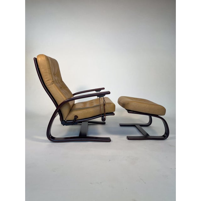 Mid-Century Modern Westnofa Panter Lounge Chair & Ottoman by Arnt Lande For Sale - Image 3 of 9