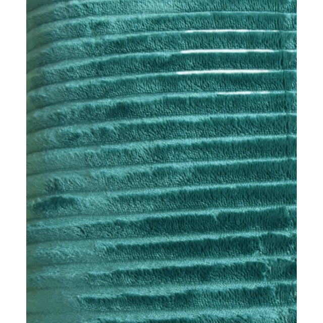 Emerald Green Ulta Soft Plush Ribbed Feather/Down Pillow 18” Square For Sale - Image 4 of 5