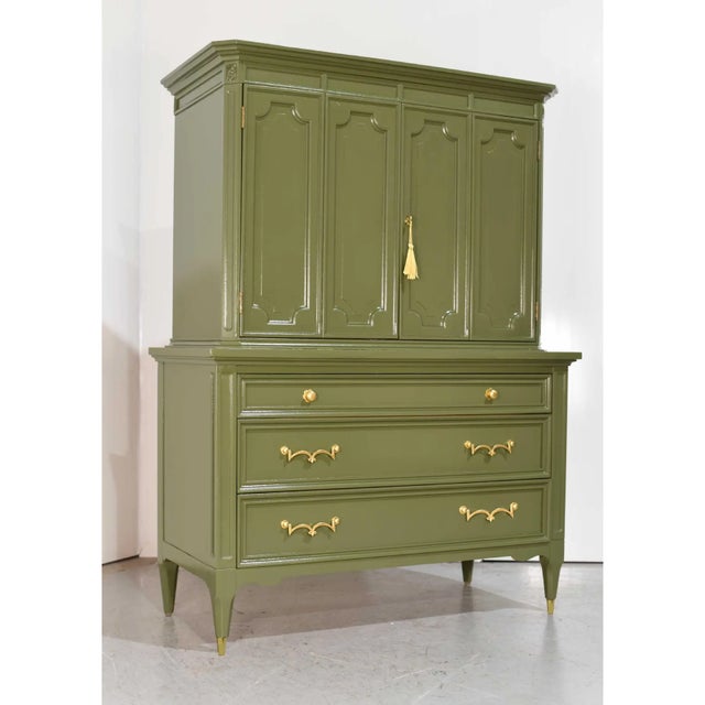 Transitional Mid Century Transitional Highboy Dresser by American of Martinsville in Olive Green - Newly Painted For Sale - Image 3 of 13