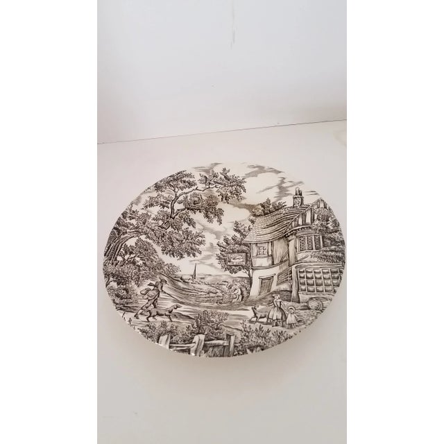 1980s 1980s Vintage J&g Meakin " Sulgrave Manor" Porcelain Plate & Vintage "The Hunter" Porcelain Plate by Myott - a Pair For Sale - Image 5 of 8